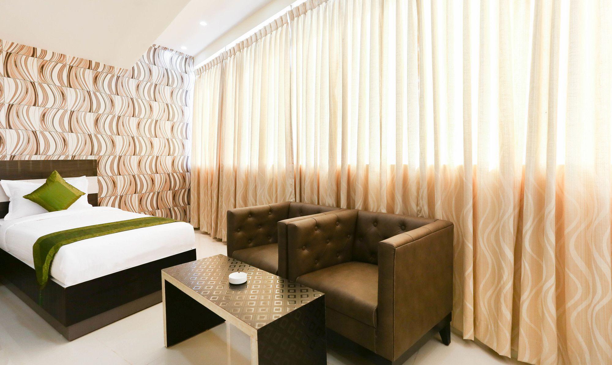 Fabhotel Rotano Suites - Yelahanka Bangalore Extérieur photo
