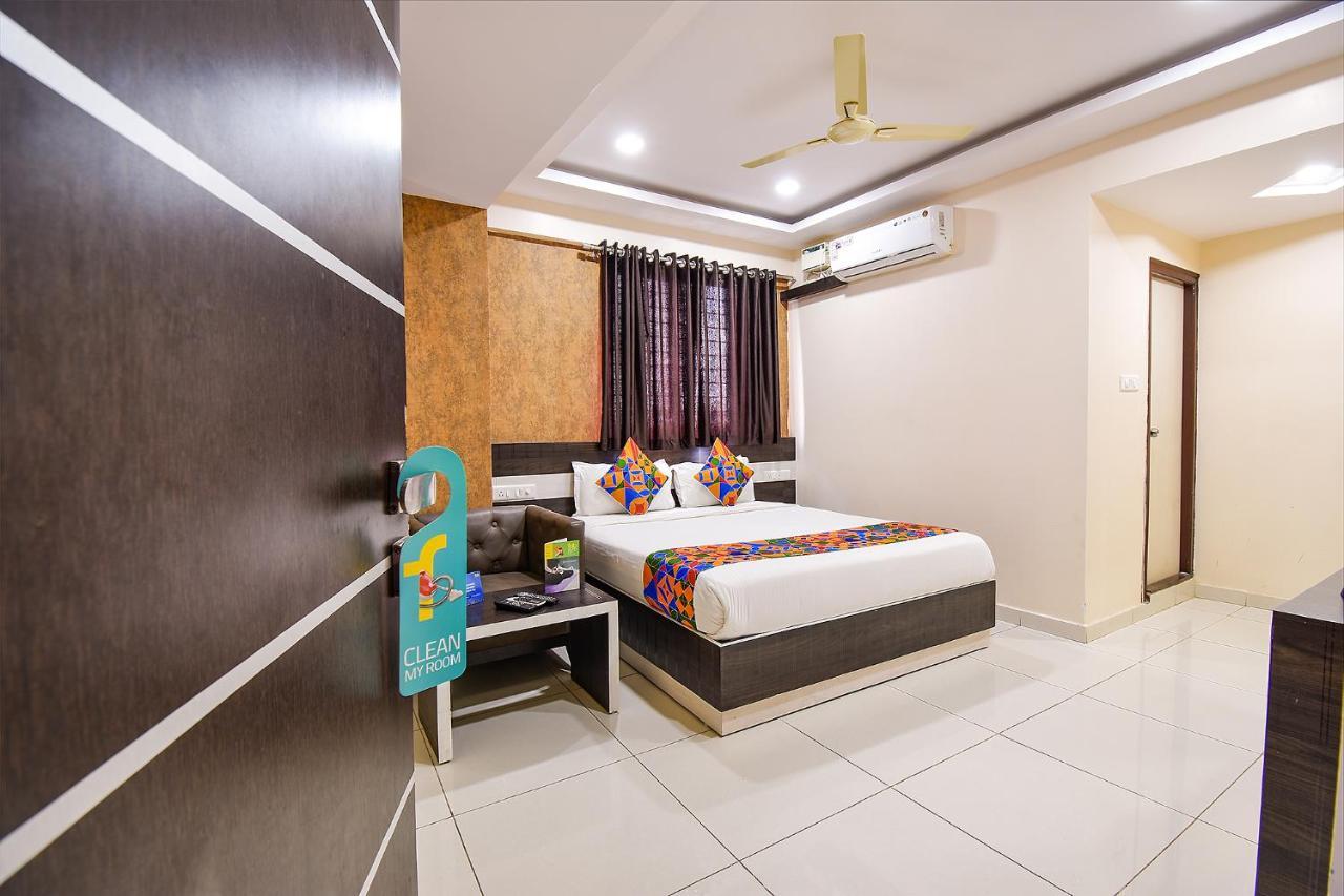 Fabhotel Rotano Suites - Yelahanka Bangalore Extérieur photo