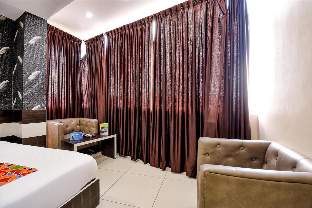 Fabhotel Rotano Suites - Yelahanka Bangalore Extérieur photo