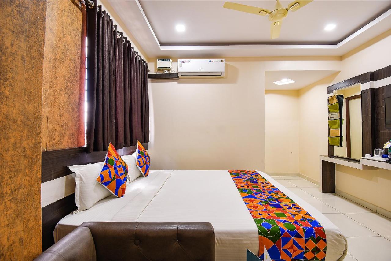 Fabhotel Rotano Suites - Yelahanka Bangalore Extérieur photo